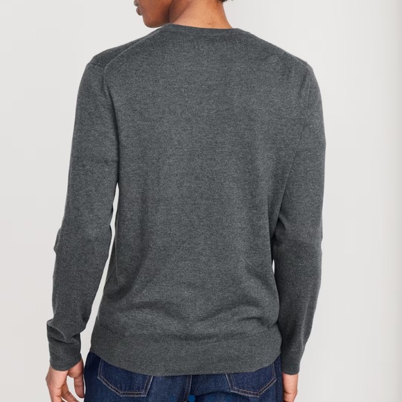NWT OLD NAVY V-Neck Sweater Color: Dark Heathered Gray - Picture 3 of 5